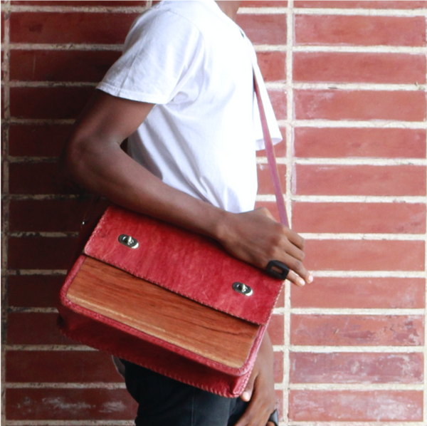 Malik Wood Front Messenger (SOLD in local galleries ONLY)