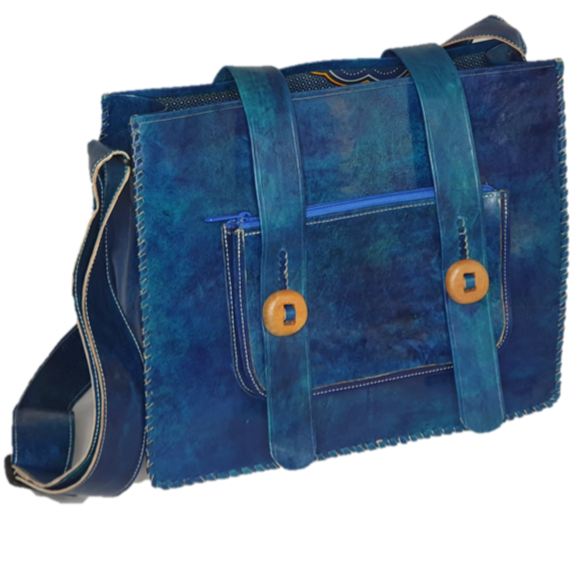 Malik Wood Button Messenger